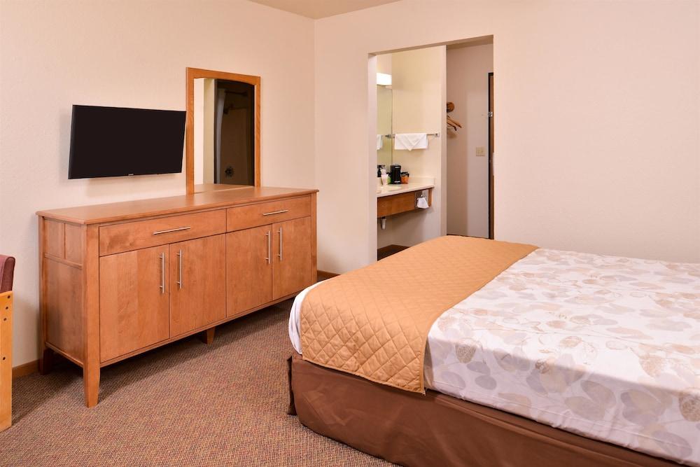 Americas Best Value Inn Missouri Valley photo 4