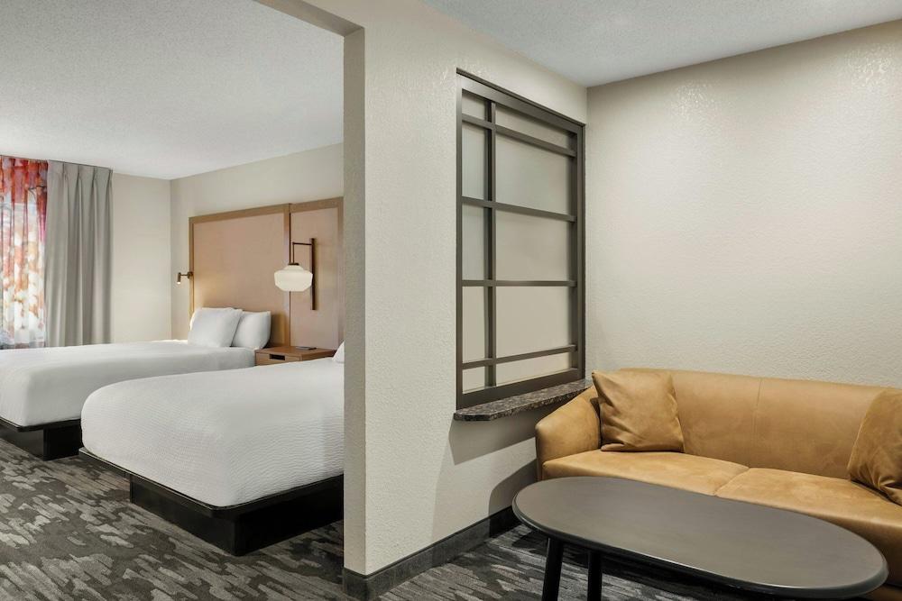 Fairfield by Marriott Mt Pleasant photo 5