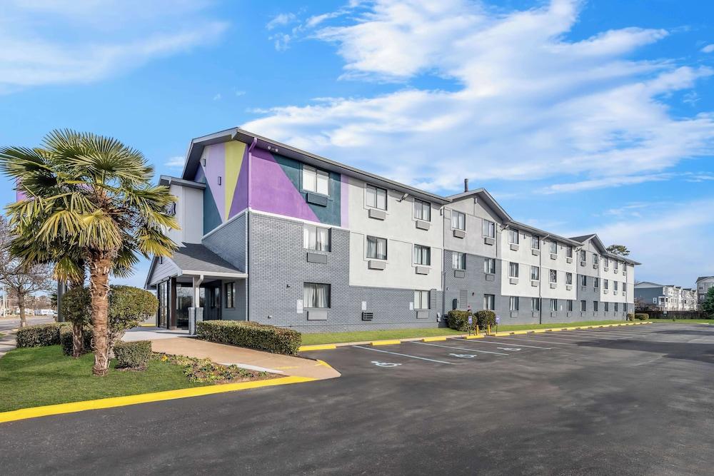 Spark by Hilton Norfolk photo 22