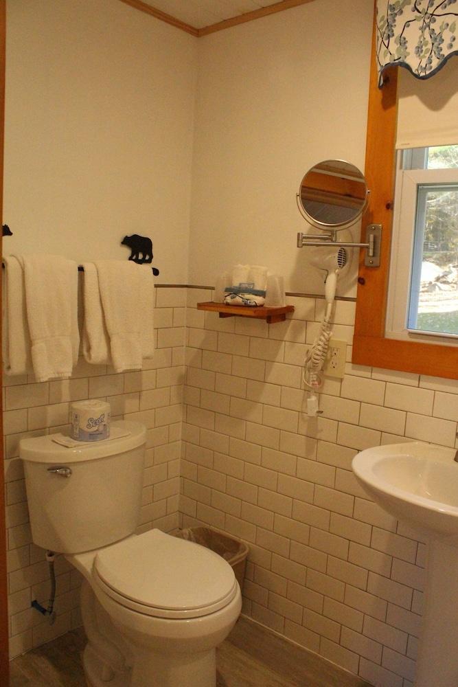 Blueberry Hill Motel photo 15