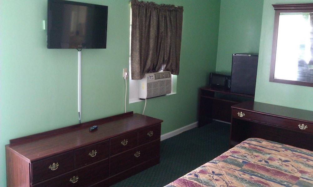 Kenwood Motel photo 4