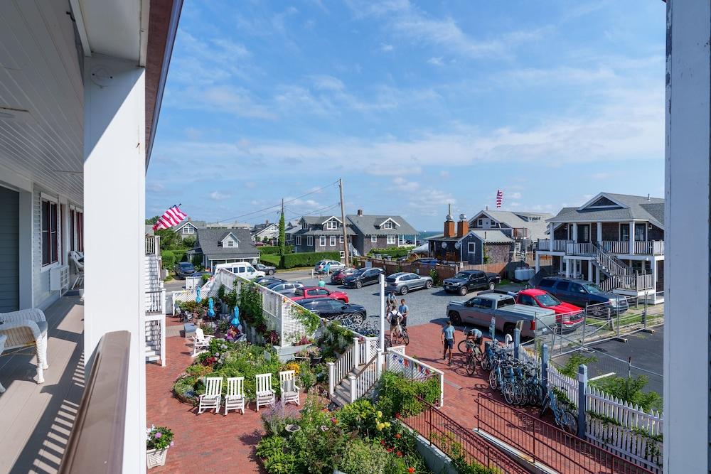 MV Surfside Hotel photo 92