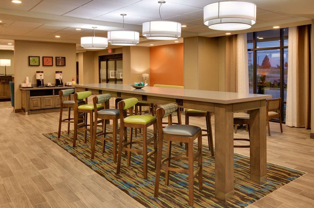 Hampton Inn Snyder TX photo 15
