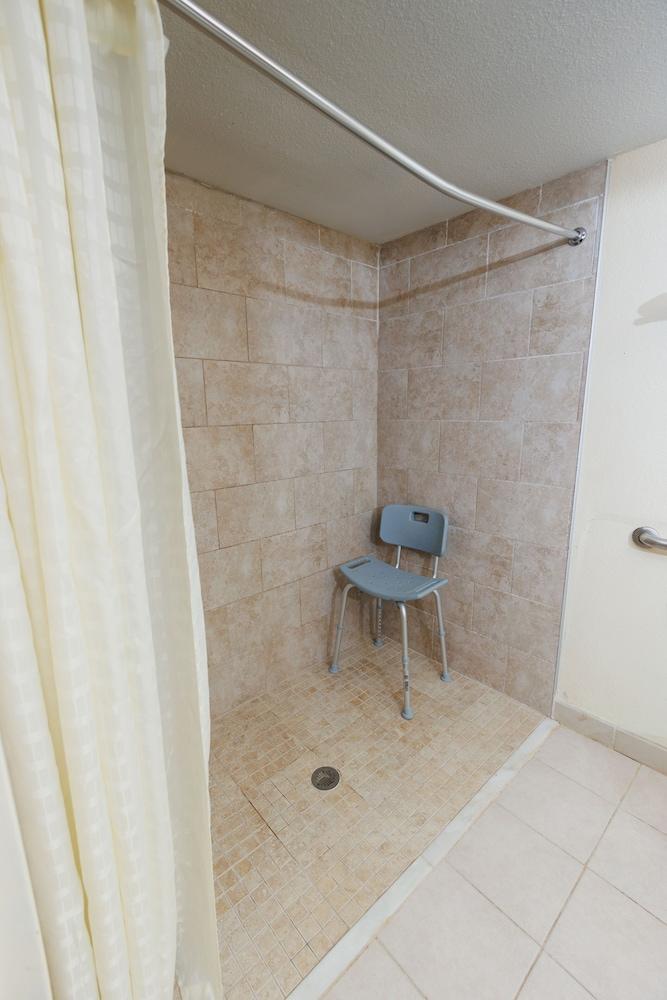 Garnet Inn & Suites, Orlando photo 91