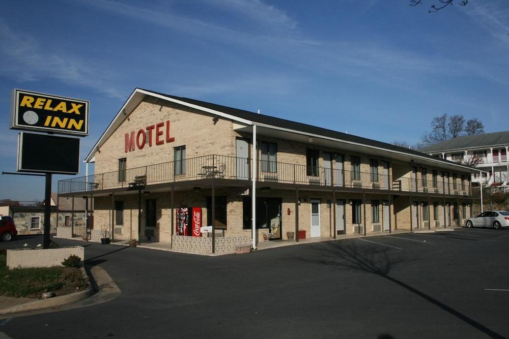 Relax Inn Motel photo 8