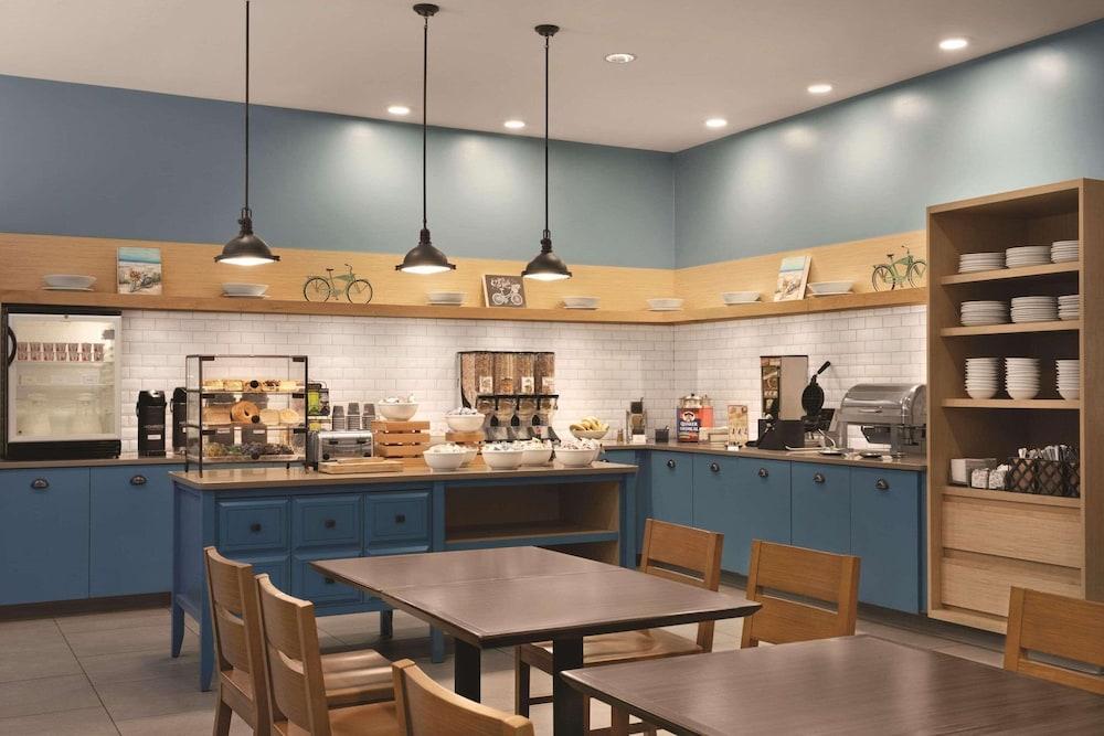 Country Inn & Suites by Radisson, St. Charles Historic District photo 28