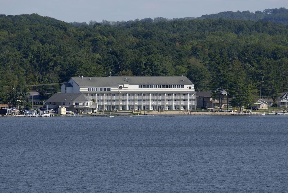 Dunes Waterfront Resort photo 58