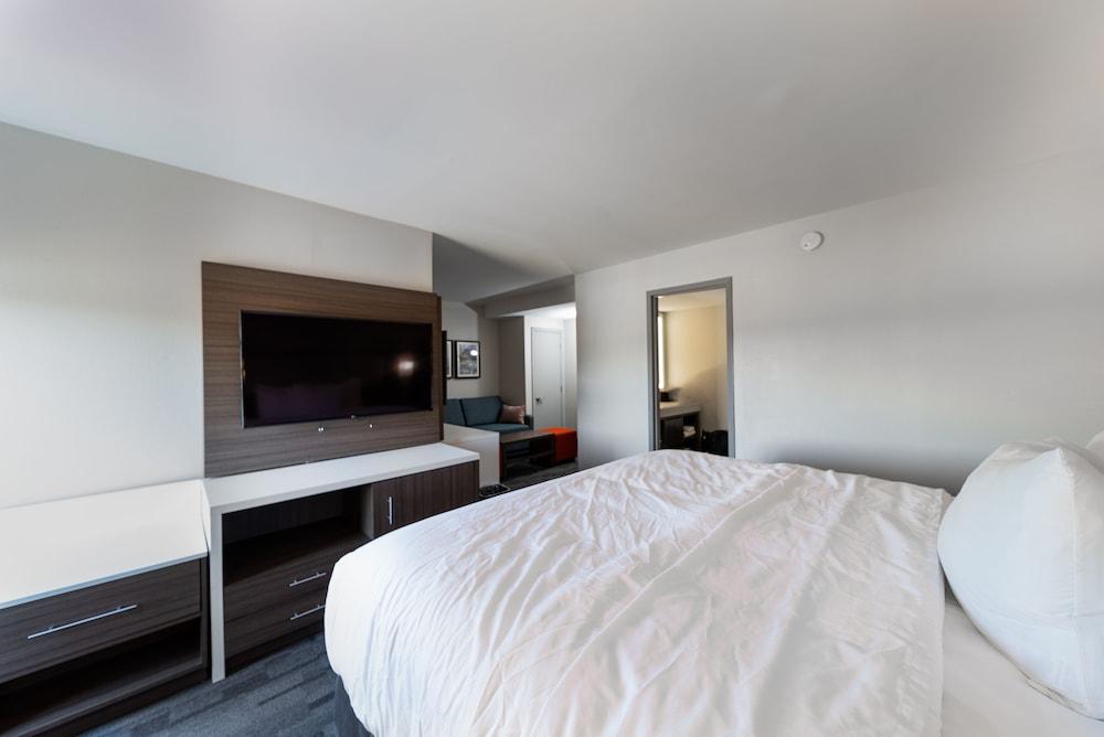 Comfort Inn & Suites Wyomissing/Reading photo 17