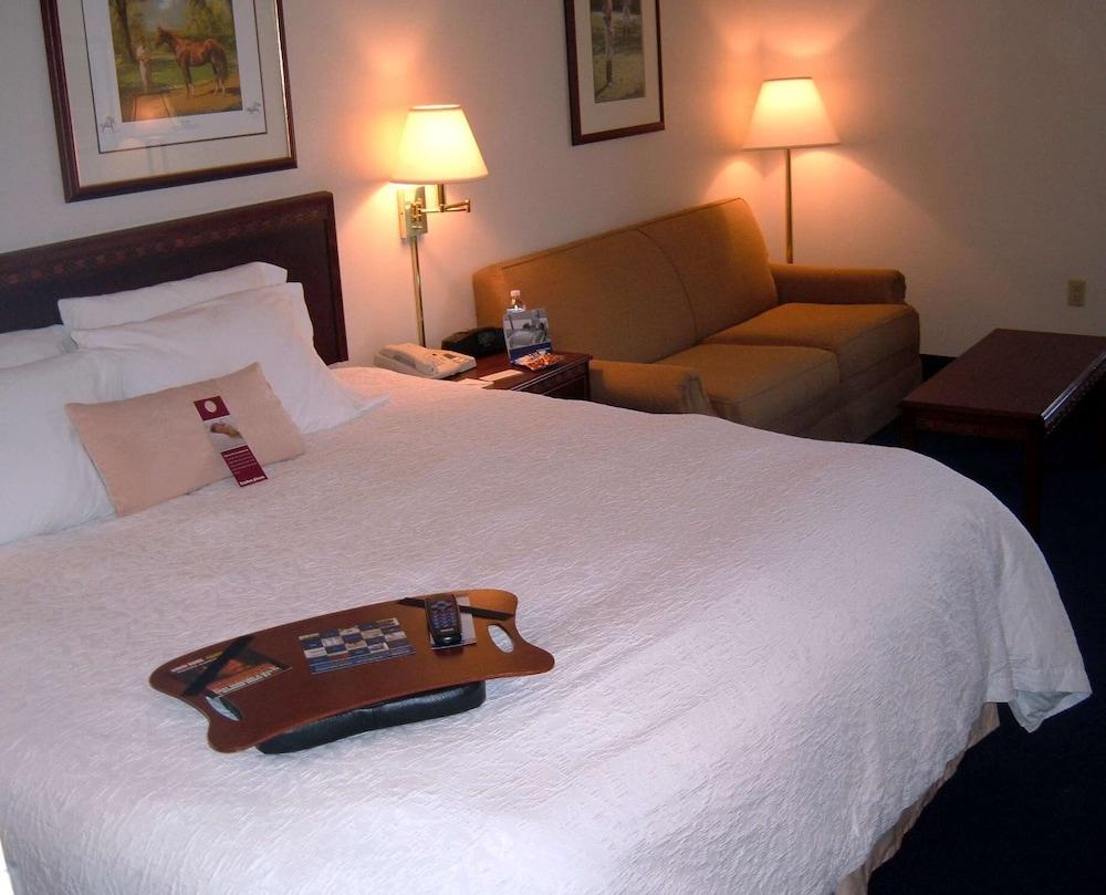 Hampton Inn Lexington/Georgetown photo 11
