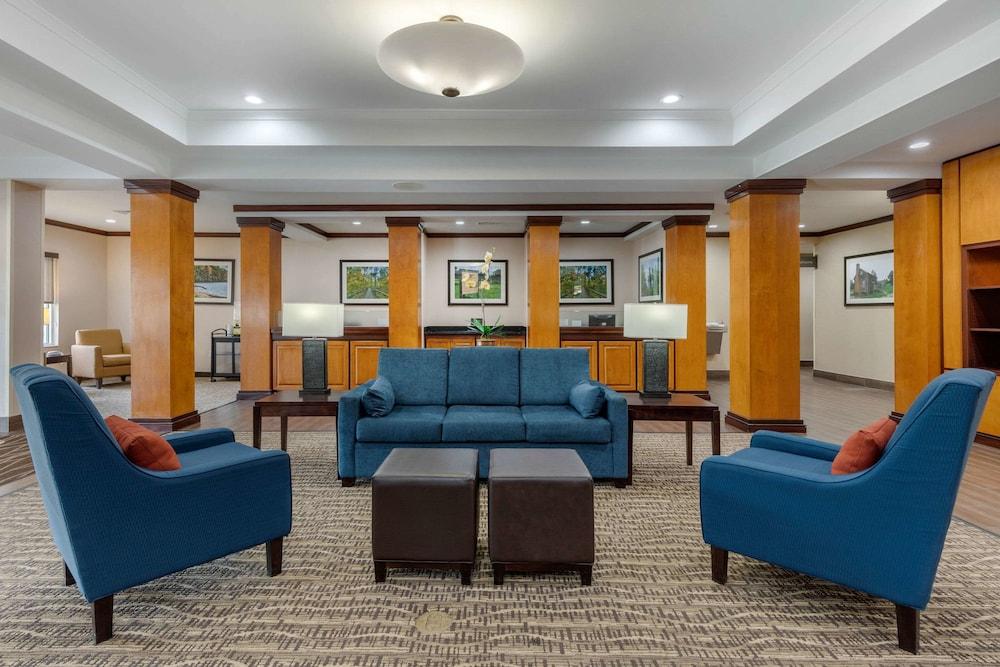 Comfort Inn & Suites Camden photo 2