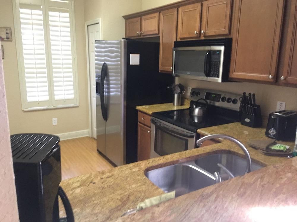 Villas At Regal Palms photo 11