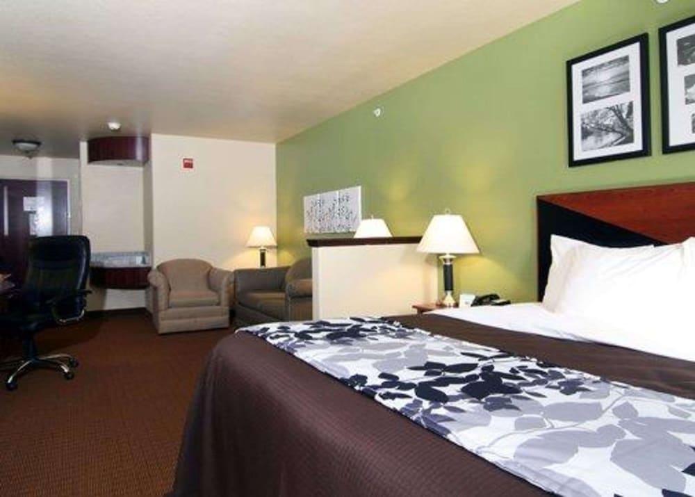 Sleep Inn & Suites Shamrock photo 27