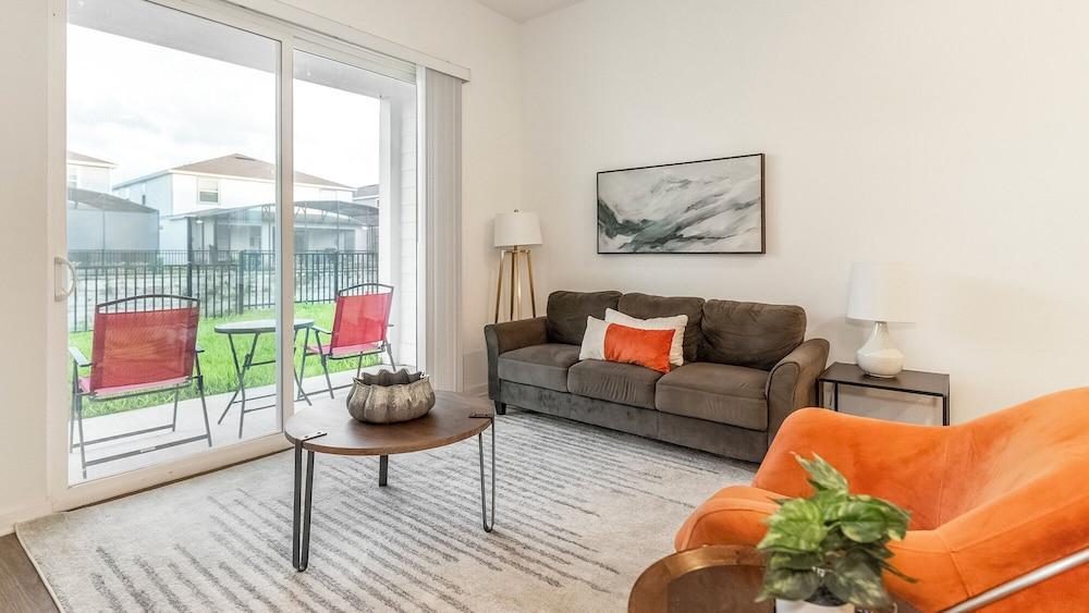 Landing Townhomes Davenport photo 22