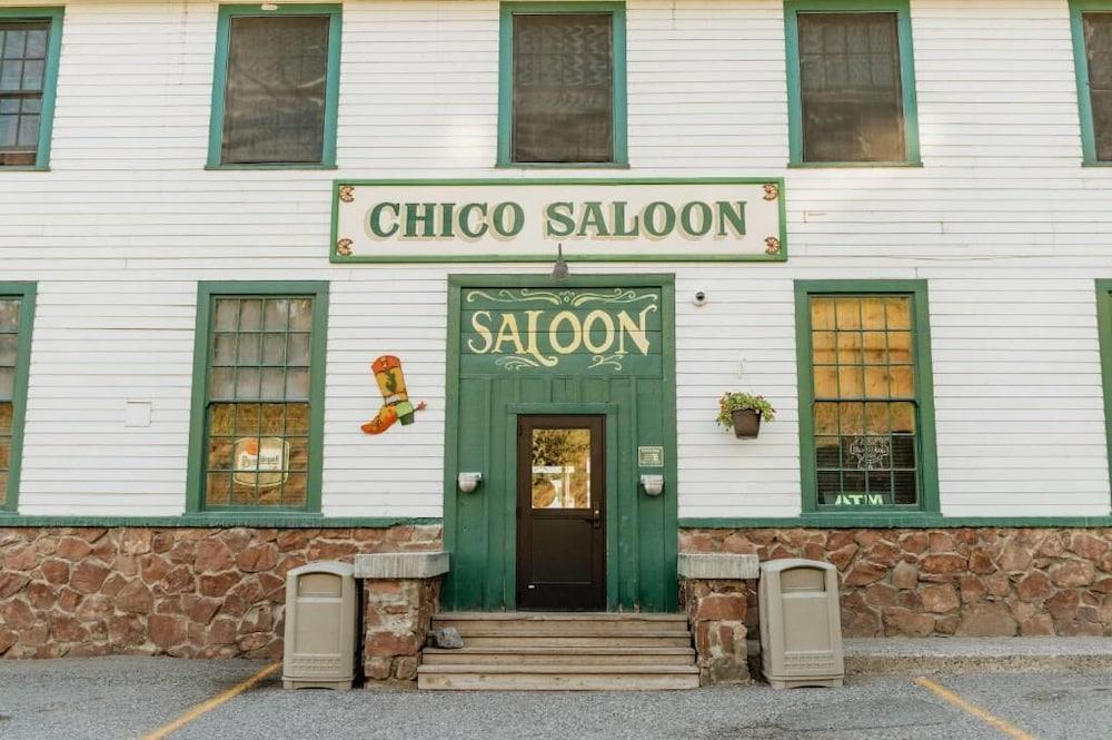 Chico Hot Springs Resort & Day Spa photo 65