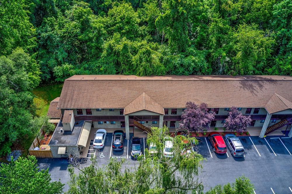 Affordable Corporate Suites - Florist Road photo 53