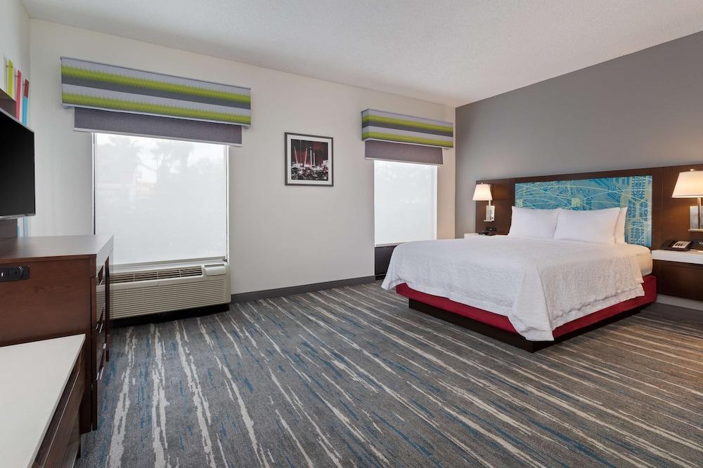 Hampton Inn & Suites Orlando Intl Dr N photo 44
