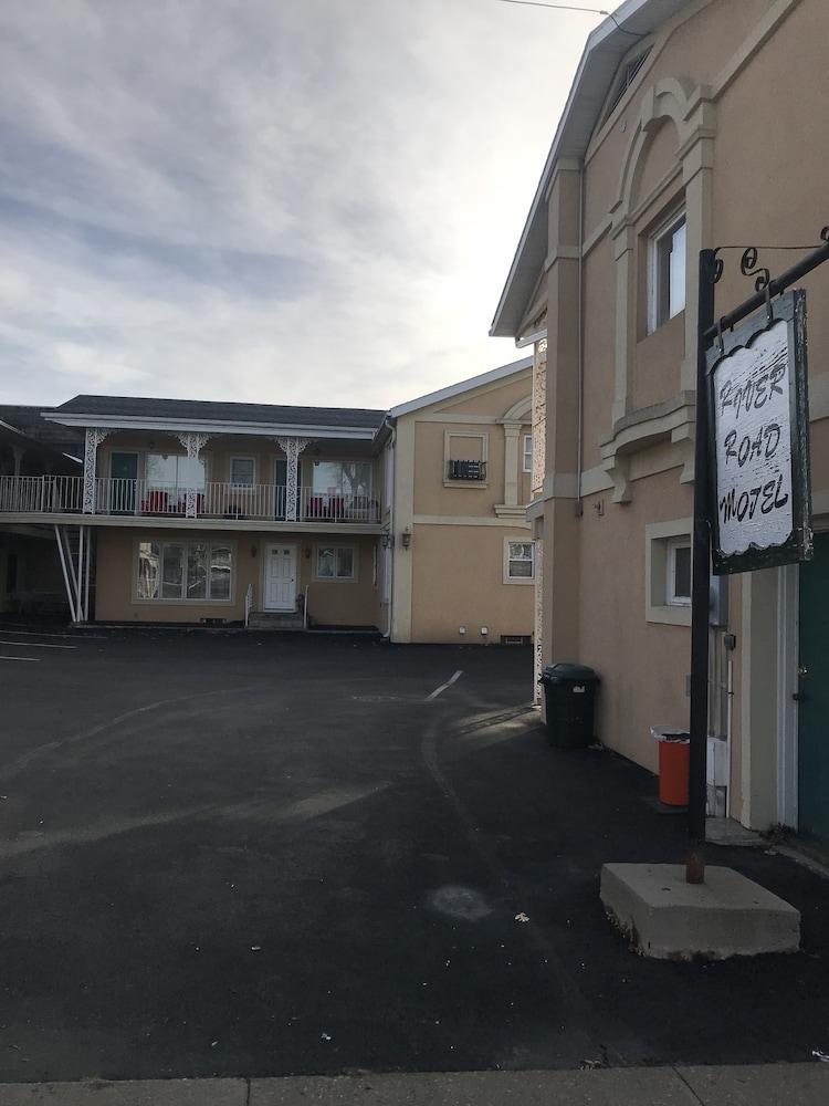River Road Motel photo 25