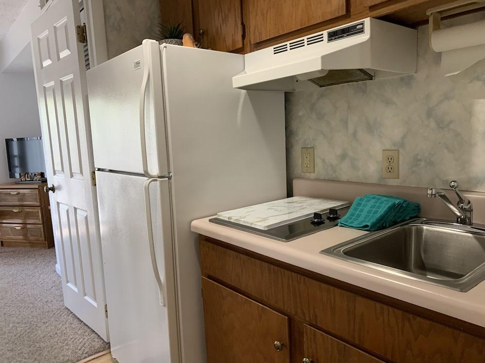 Laurel Inn Condominium photo 53