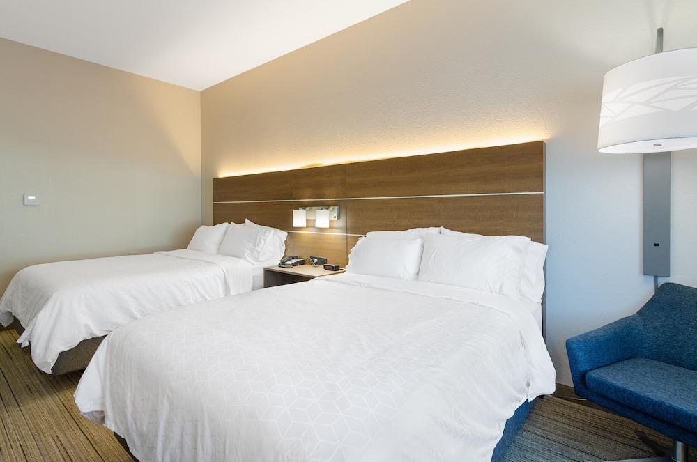 Holiday Inn Express Hotel & Suites Weston by IHG photo 18