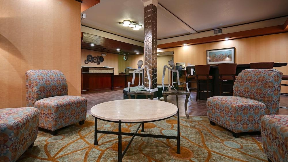 Best Western Plus Rama Inn & Suites photo 3