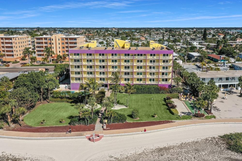 South Beach Oceanfront Resort — hotel in Treasure Island