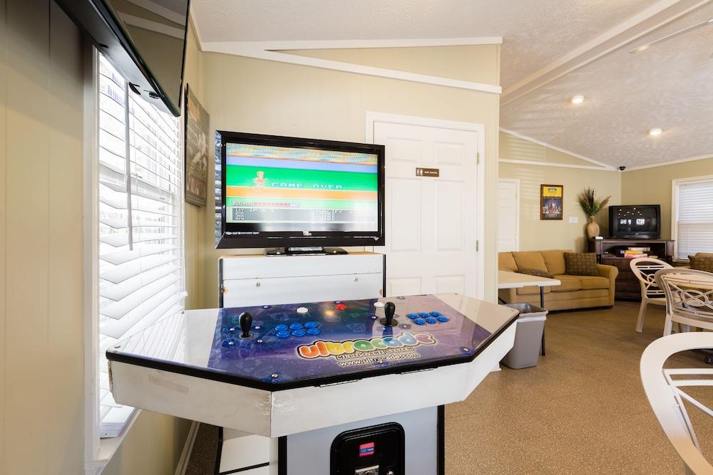 Country Club Villas photo 58