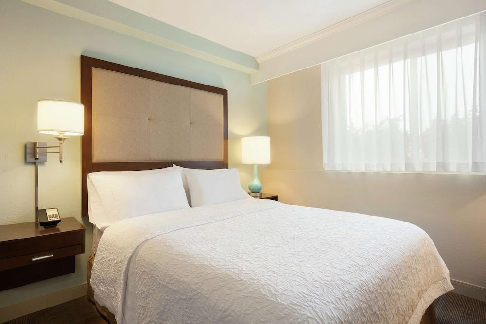 Hampton Inn Clackamas photo 2
