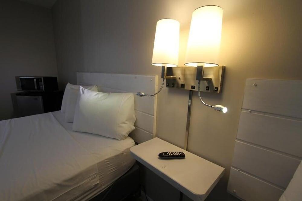 Beach Bum West-O Motel photo 5