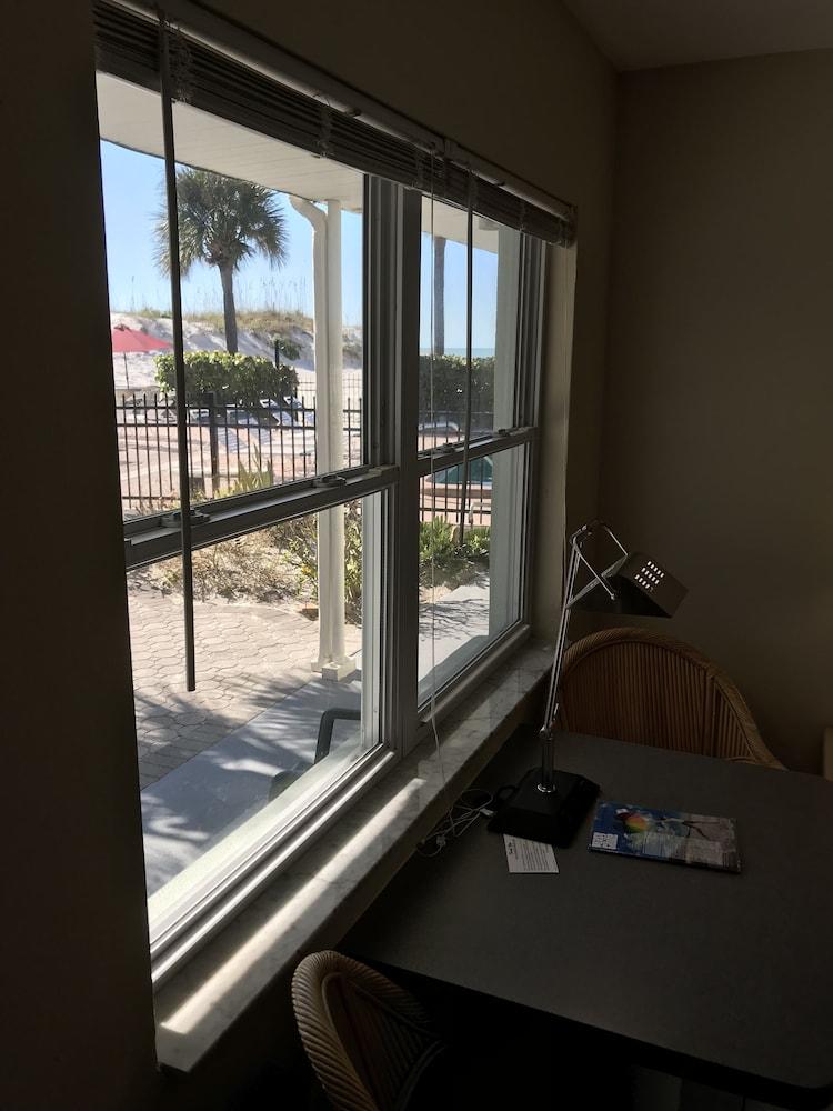 Miramar Beach Resort photo 31