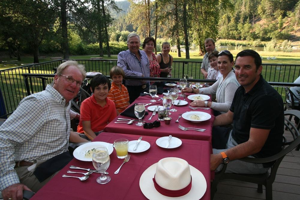 Morrison's Rogue River Lodge photo 5