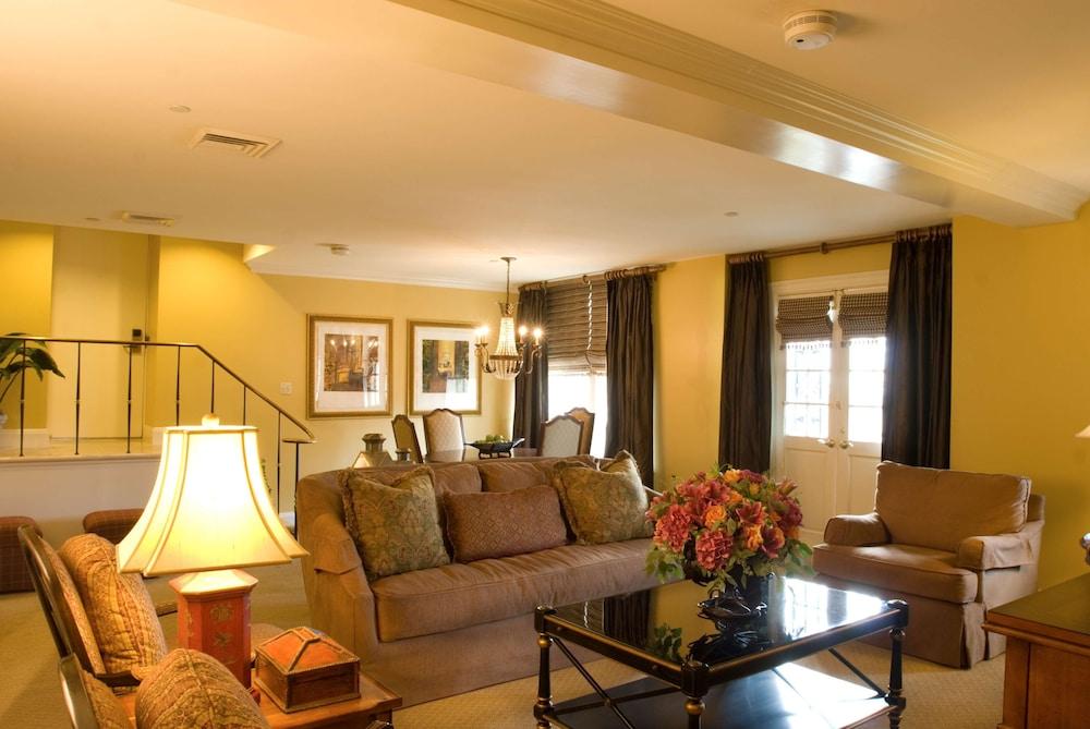 Bienville House photo 19