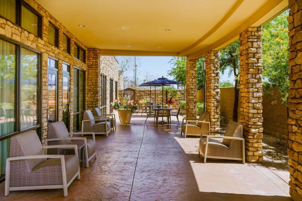 Courtyard Phoenix Mesa Gateway Airport photo 44