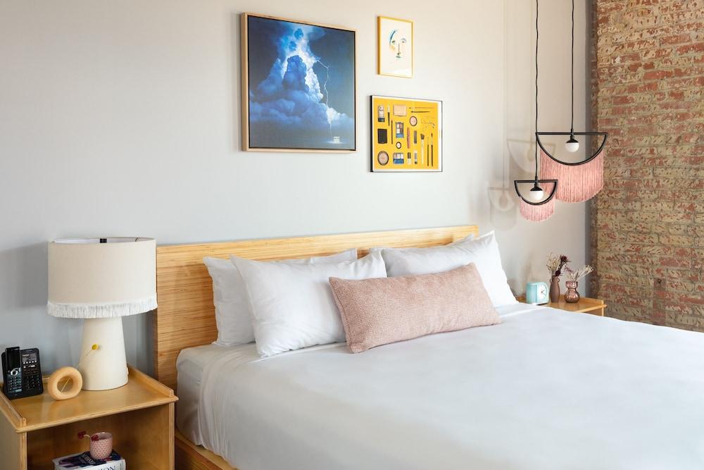 Canvas Hotel Dallas photo 22