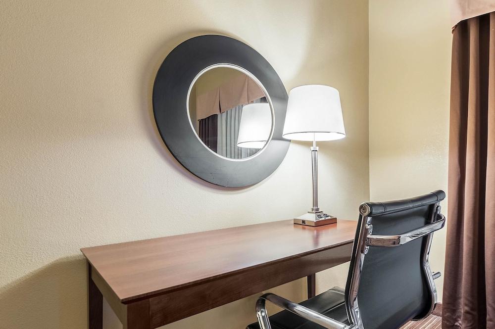 Quality Inn Clarksdale photo 10