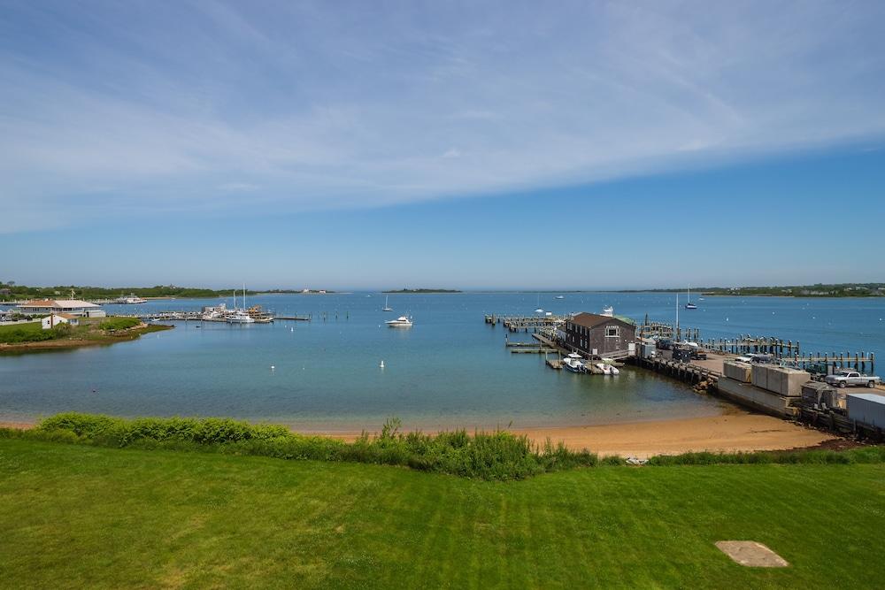 Narragansett Inn photo 35