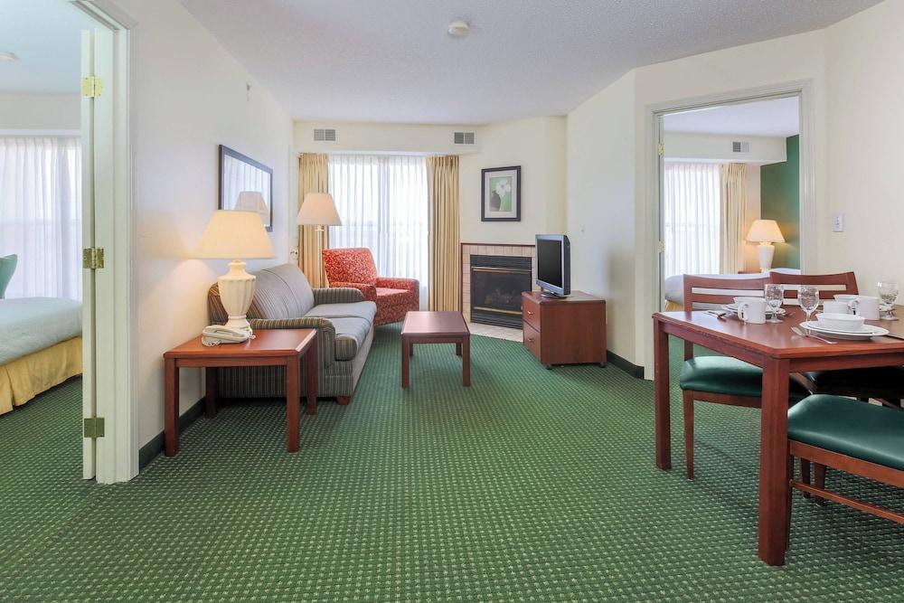 Residence Inn by Marriott Oklahoma City South photo 12