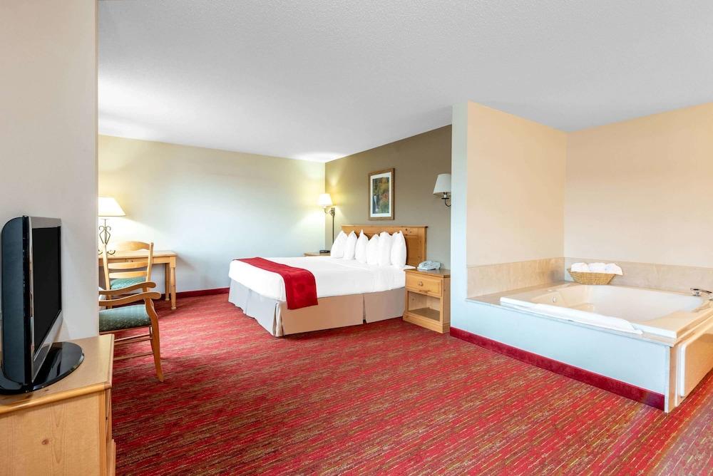 Summerset Hotel & Suites photo 10