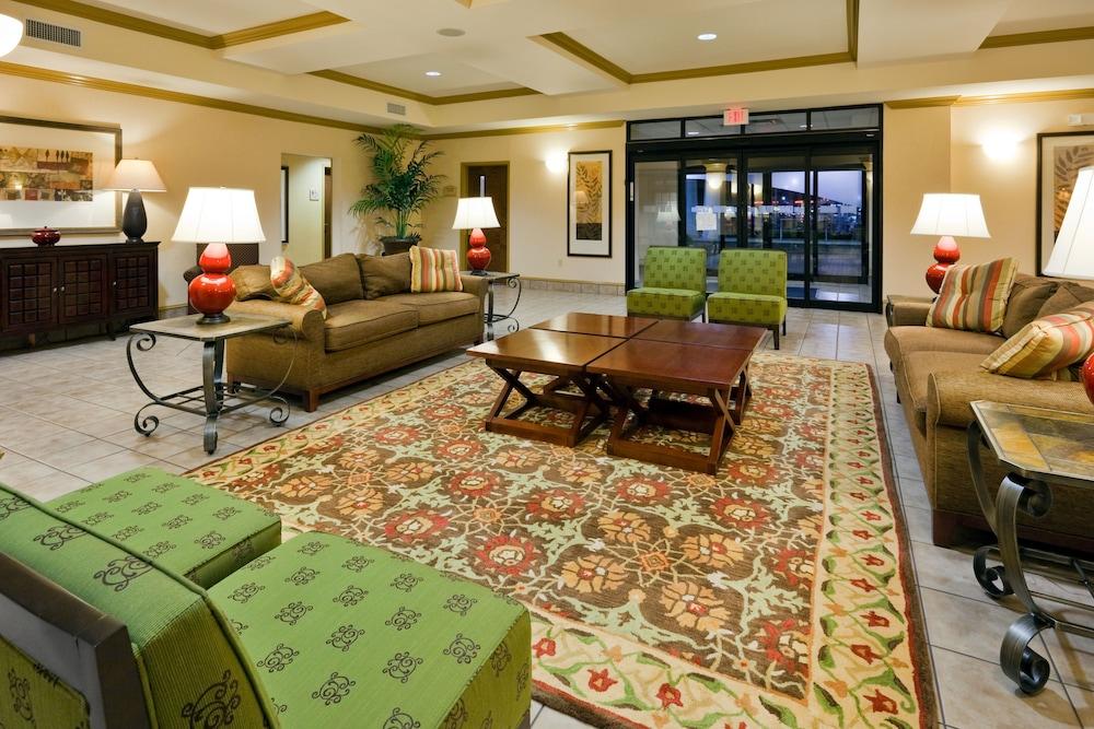 Holiday Inn Express Hotel & Suites Pell City by IHG photo 7