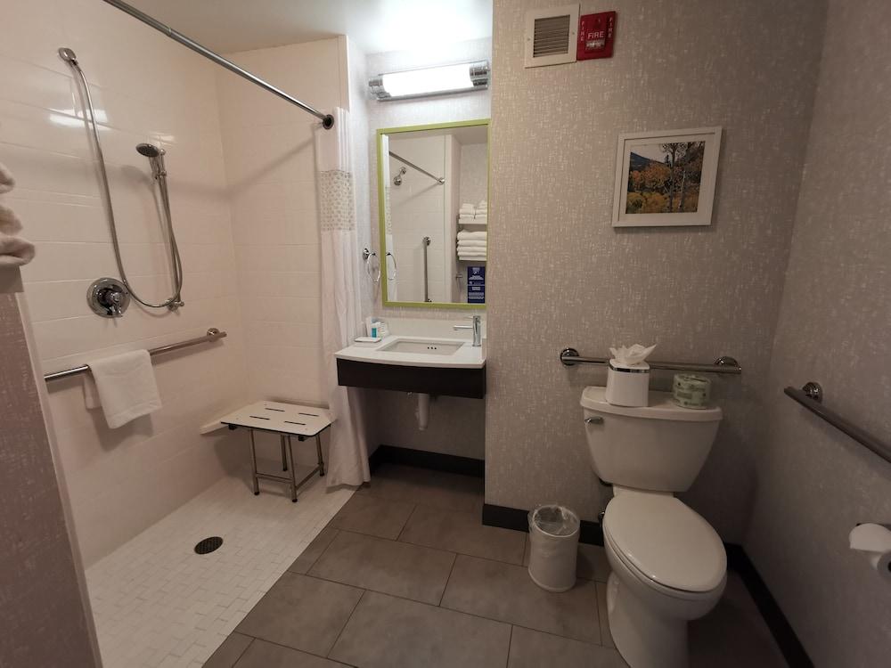 Hampton Inn & Suites Colorado Springs/Air Force Academy photo 53
