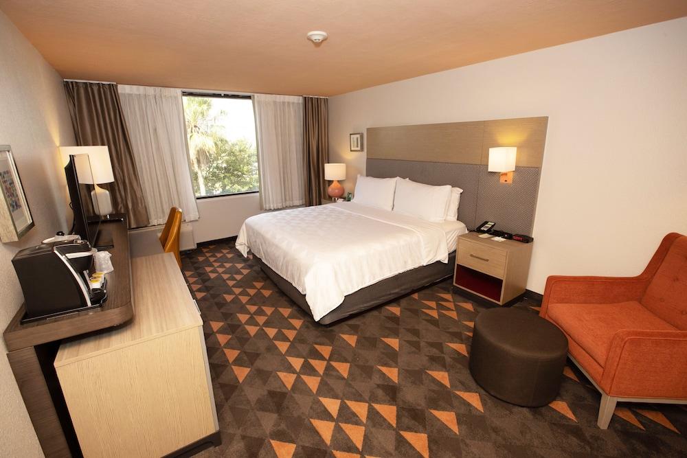 Wyndham Houston Hobby Airport photo 18