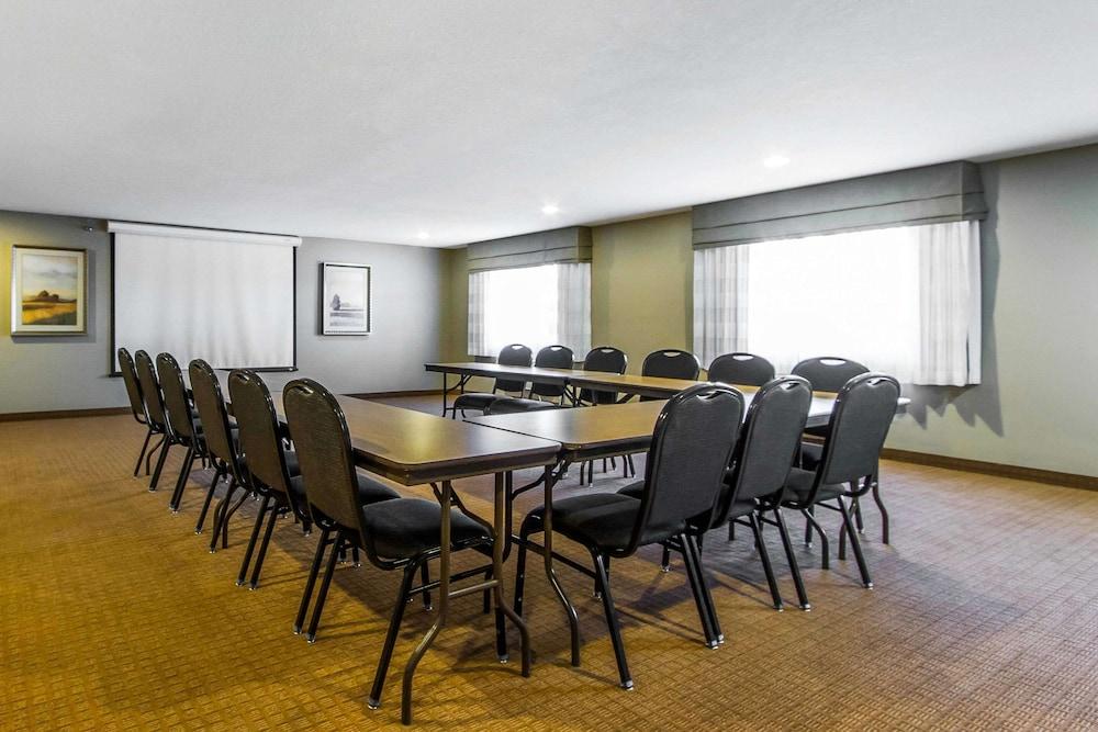 Sleep Inn & Suites Pleasant Hill - Des Moines photo 46
