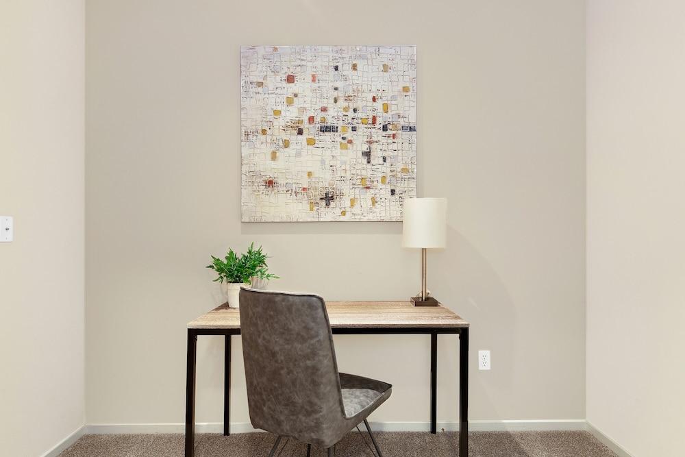 Kasa Bellevue Seattle photo 9