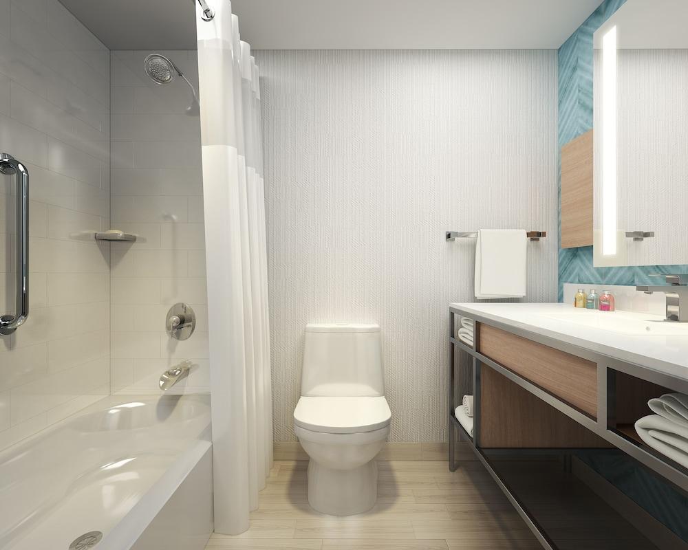 Hilton Garden Inn Chicago North Shore/Evanston photo 69