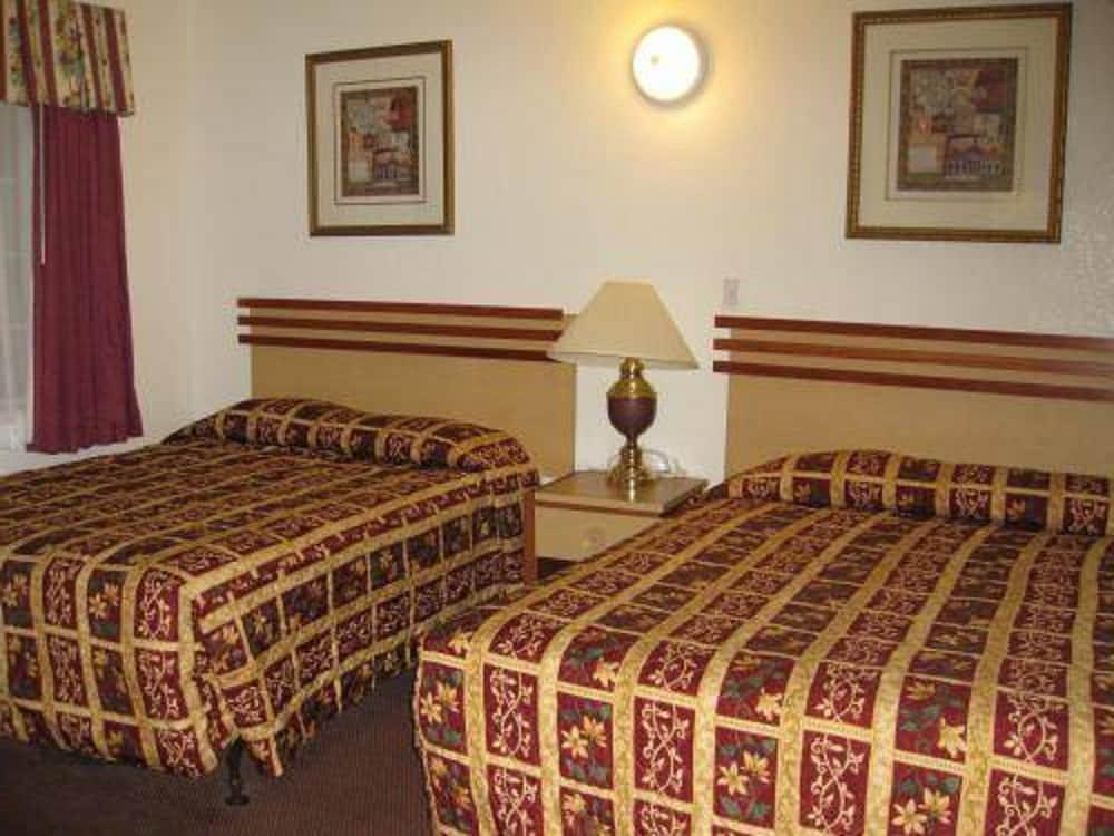 Palace Inn Oxnard photo 12