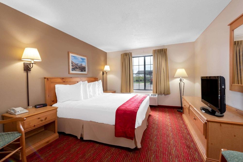 Summerset Hotel & Suites photo 6