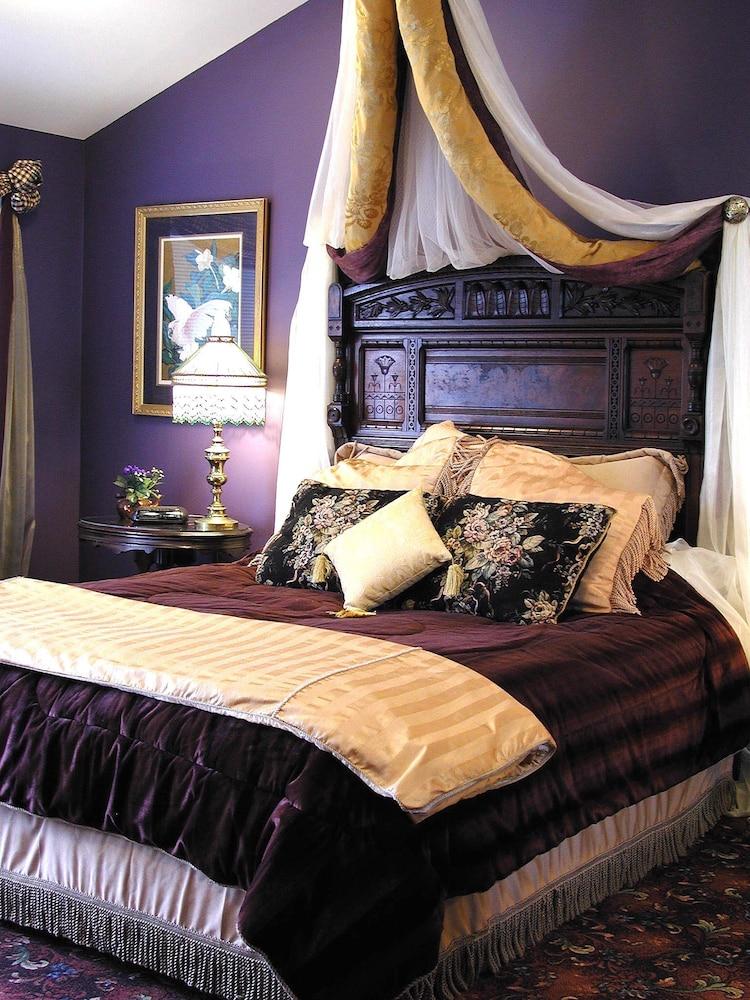 Hearthstone Elegant Lodge by the River photo 50