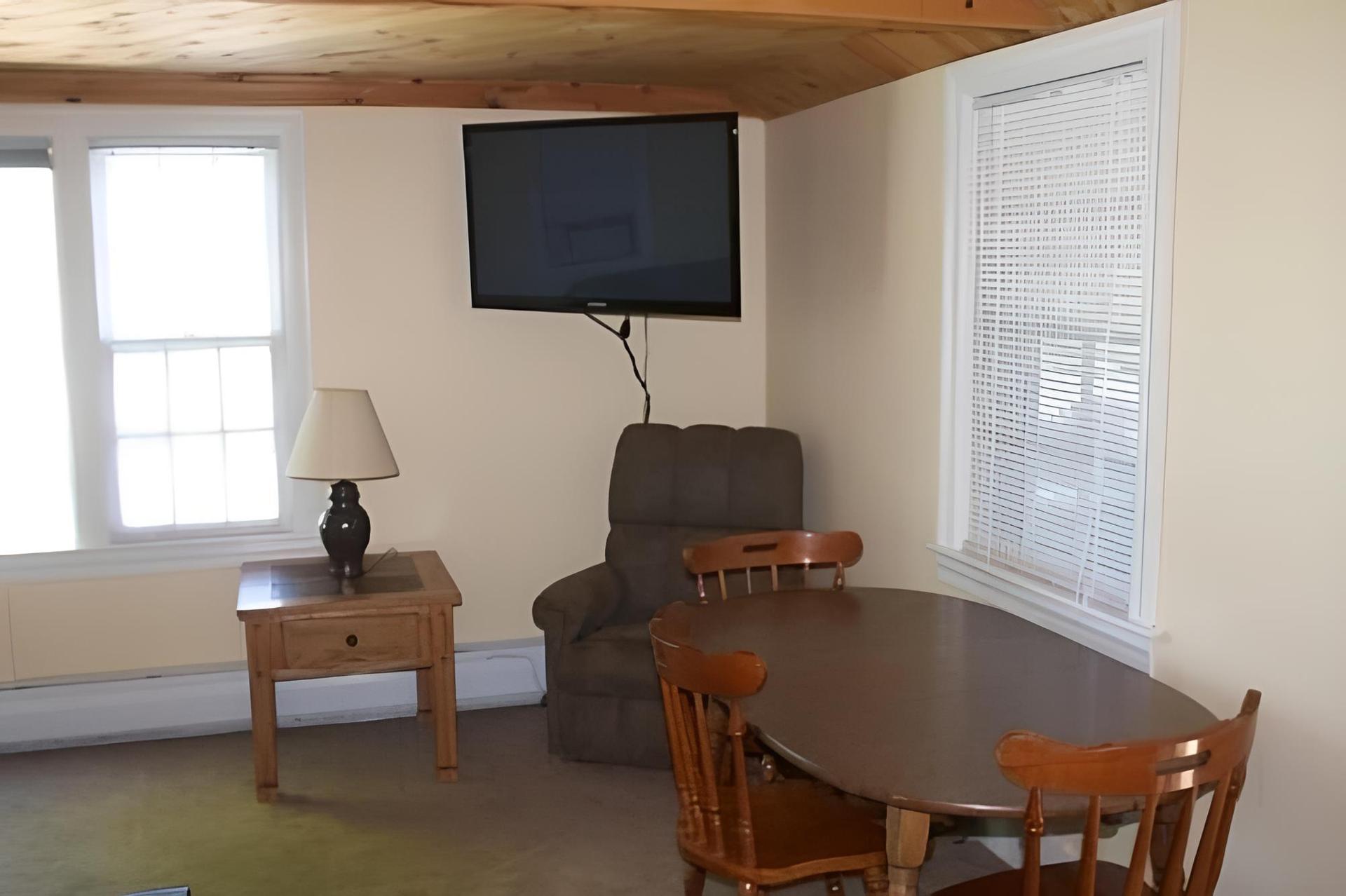 Shore Meadows Motel photo 13