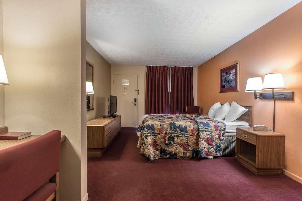 Rodeway Inn Jackson Northwest photo 21