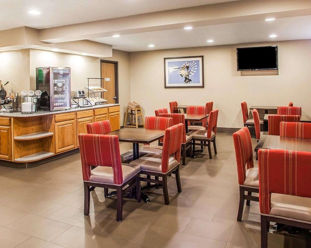 Comfort Inn Marshalltown South photo 27