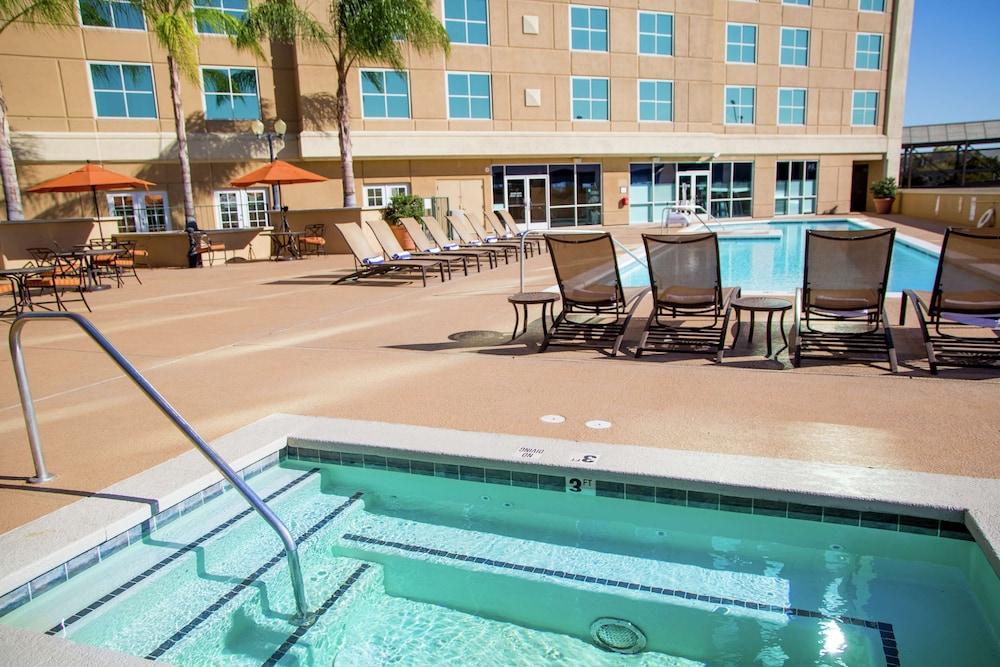 DoubleTree by Hilton Hotel Modesto photo 35